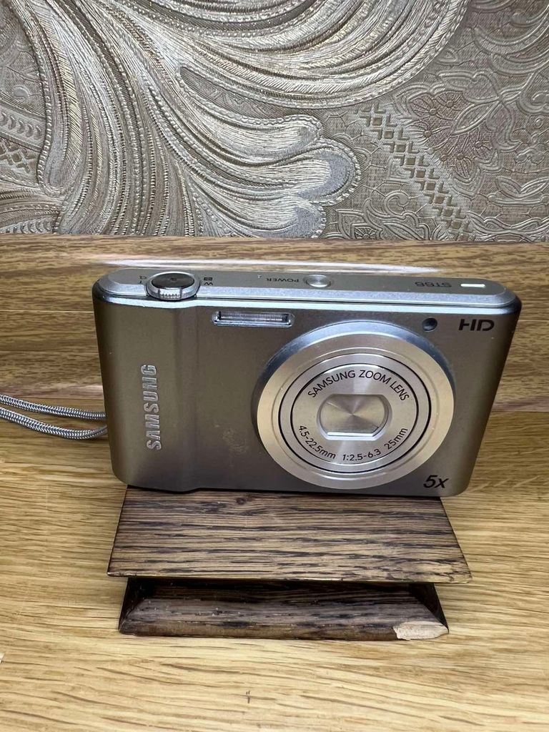 Купити Samsung ST66 Silver Б/У