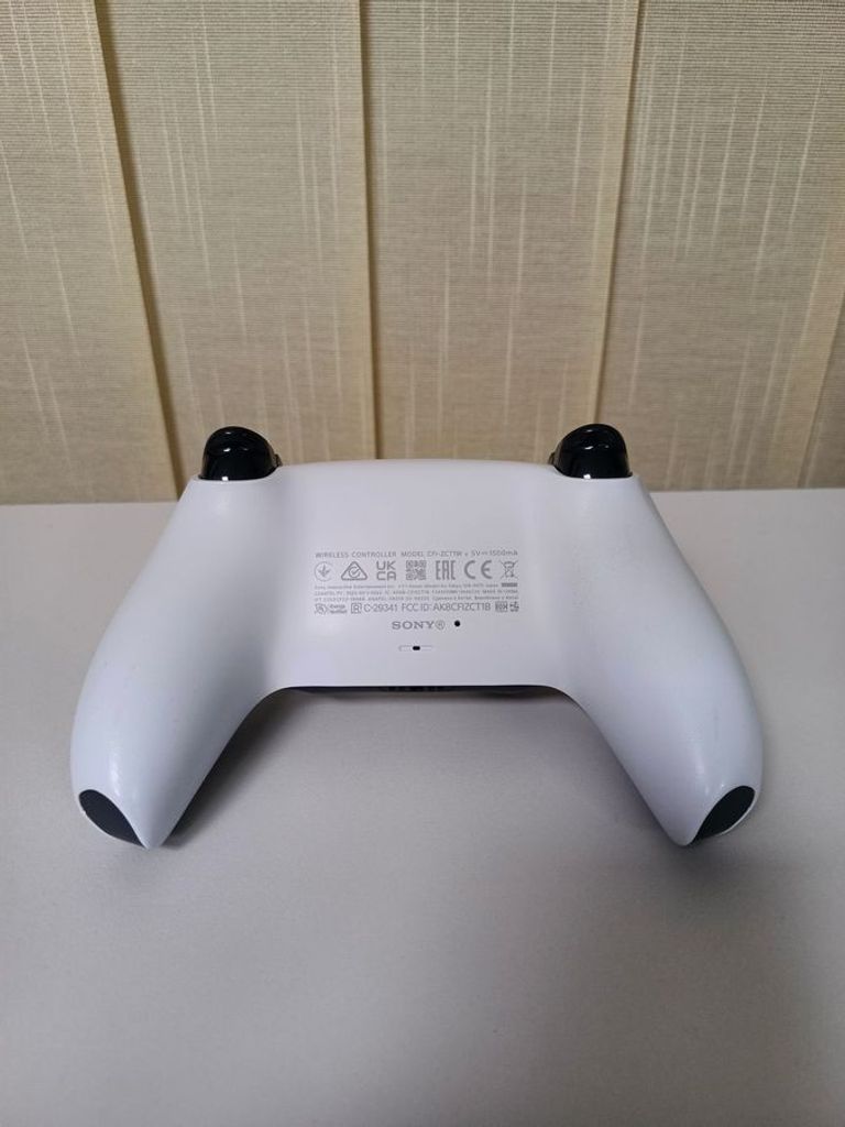 Купити Sony DualSense Black Б/У