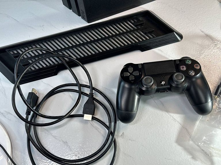 Sony playstation 4 pro 1tb Код:01-200907920. Изображение 6