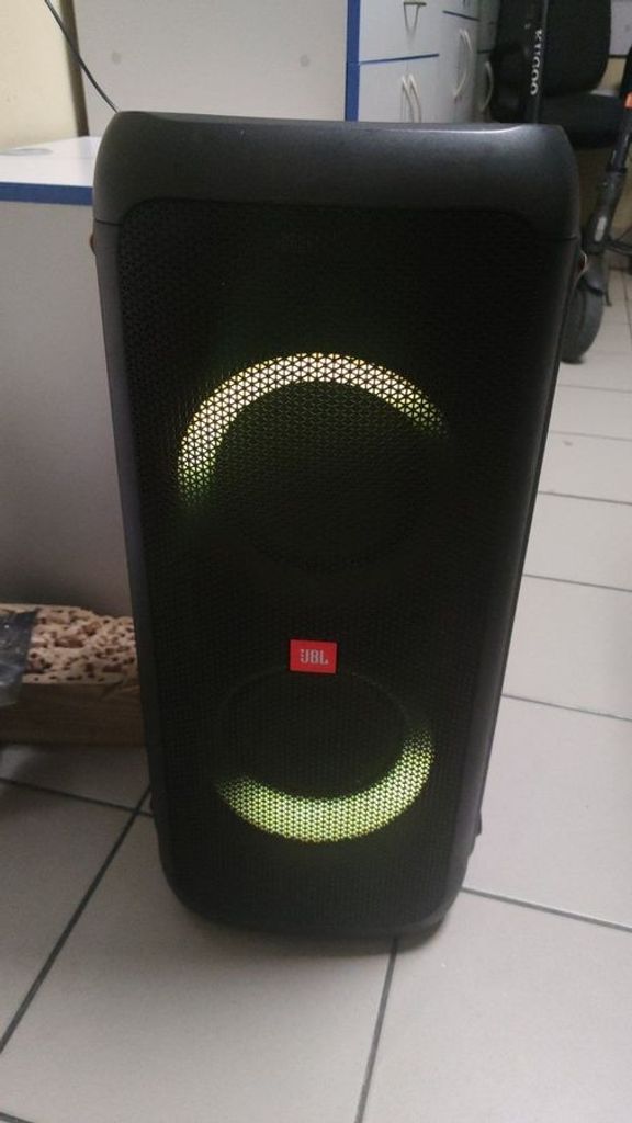 Купити Jbl PartyBox 200 Б/У