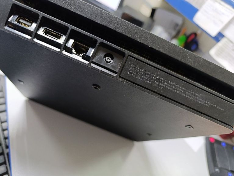 Дешево Sony playstation 4 slim 500gb з ломбарду