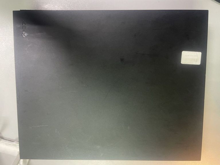 Оголошення Microsoft Xbox One X 1TB Б/У