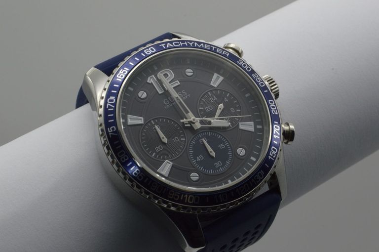 Оголошення Guess W0971G2 Б/У