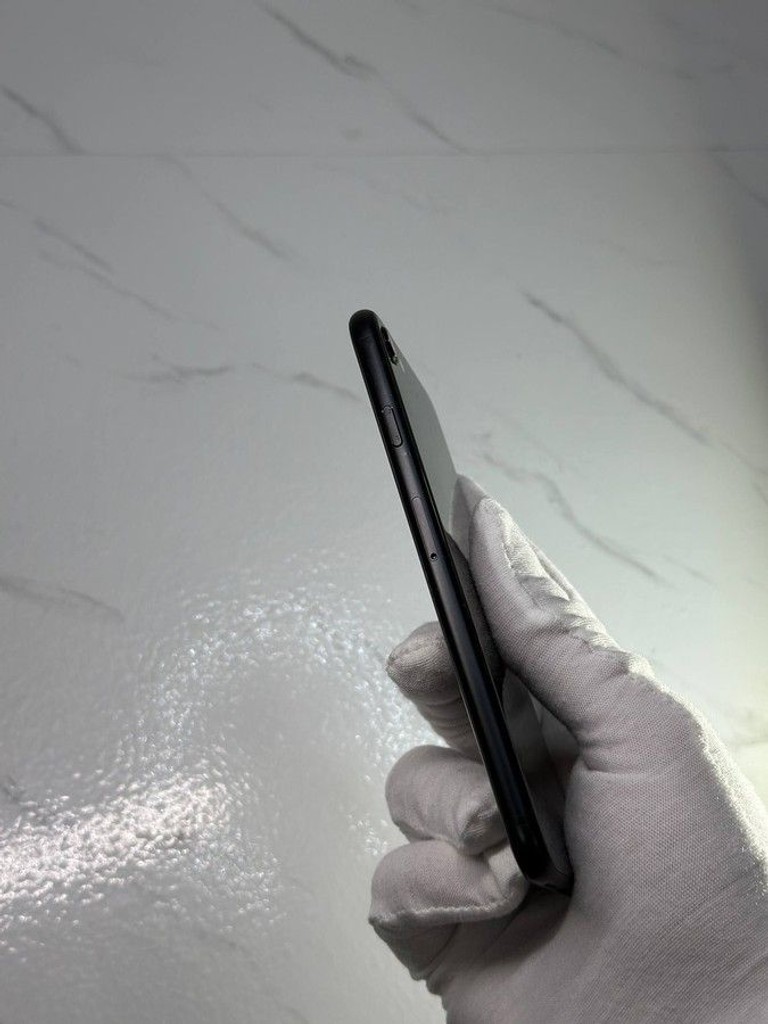 Apple iPhone SE 2020 128GB Black Slim Box (MHGT3) Код:01-200929739. Изображение 11