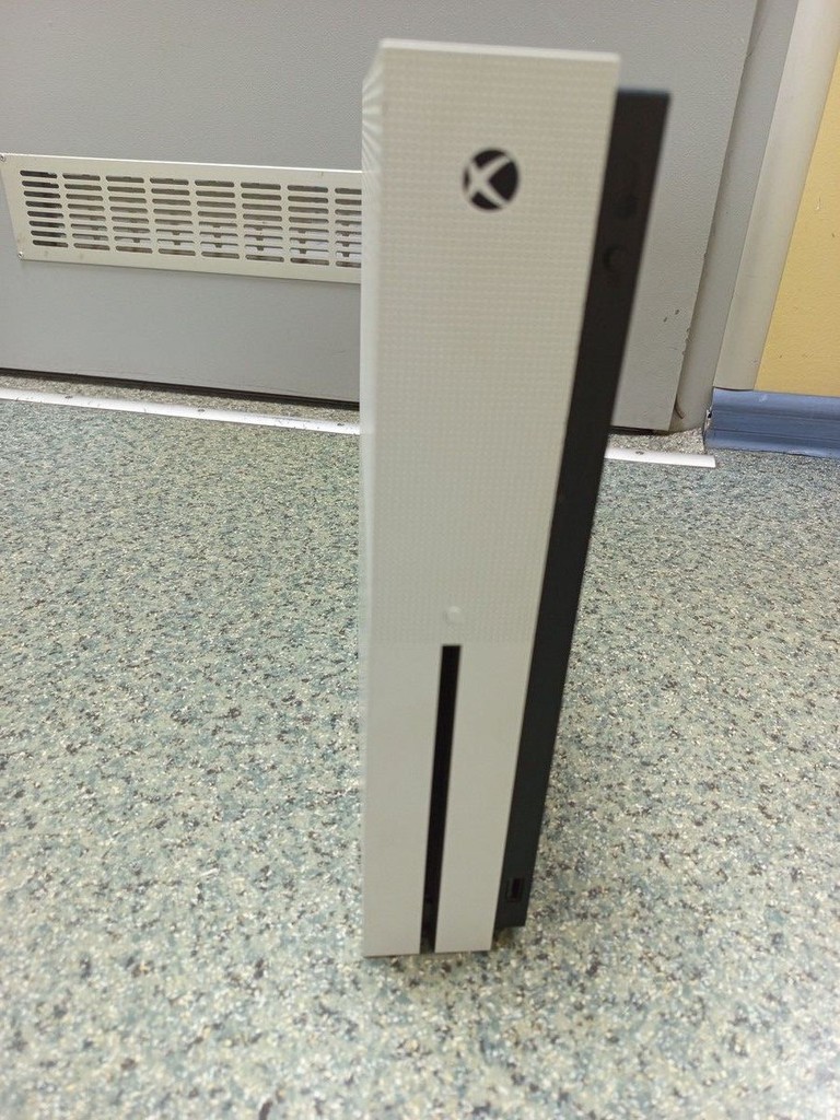 Дешиво Microsoft Xbox One S 500GB с ломбарда