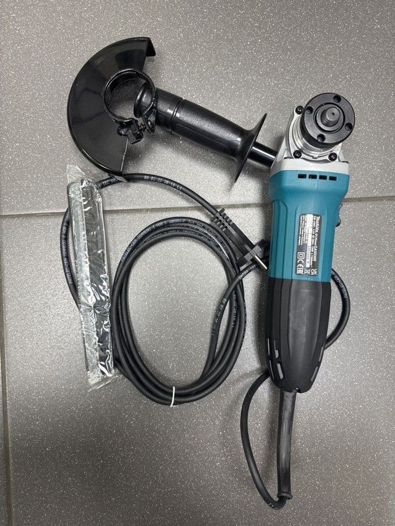 Дешево Makita GA5030R з ломбарду