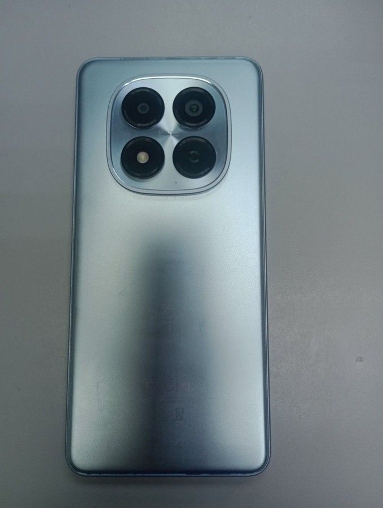 Дешево Xiaomi Redmi Note 15 Pro 4G 8/256GB Glacier Blue з ломбарду