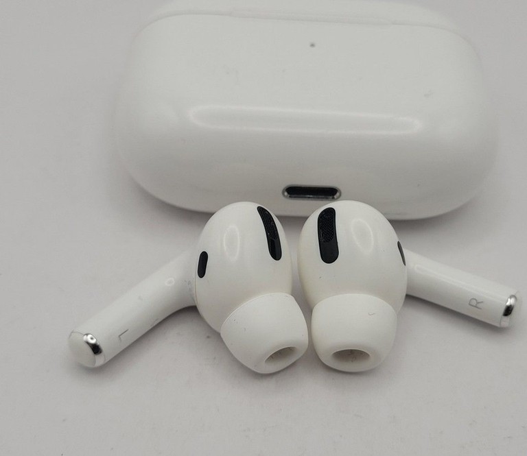 Розпродаж Apple AirPods Pro (MWP22), продавець Техноскарб