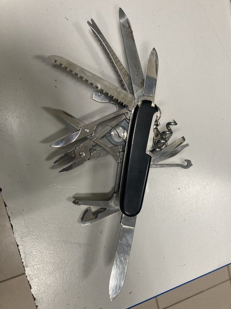 Купить Victorinox SwissChamp (1.6795.3) Б/У