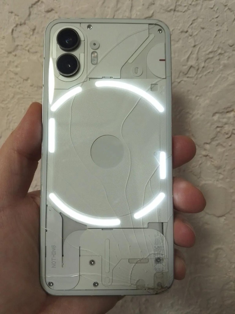Оголошення Nothing Phone (2) 12/256gb 120Ггц Б/У