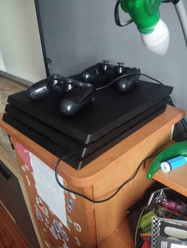 Sony Playstation 4 Pro 1TB + DualShock 4 Код:null. Зображення 4