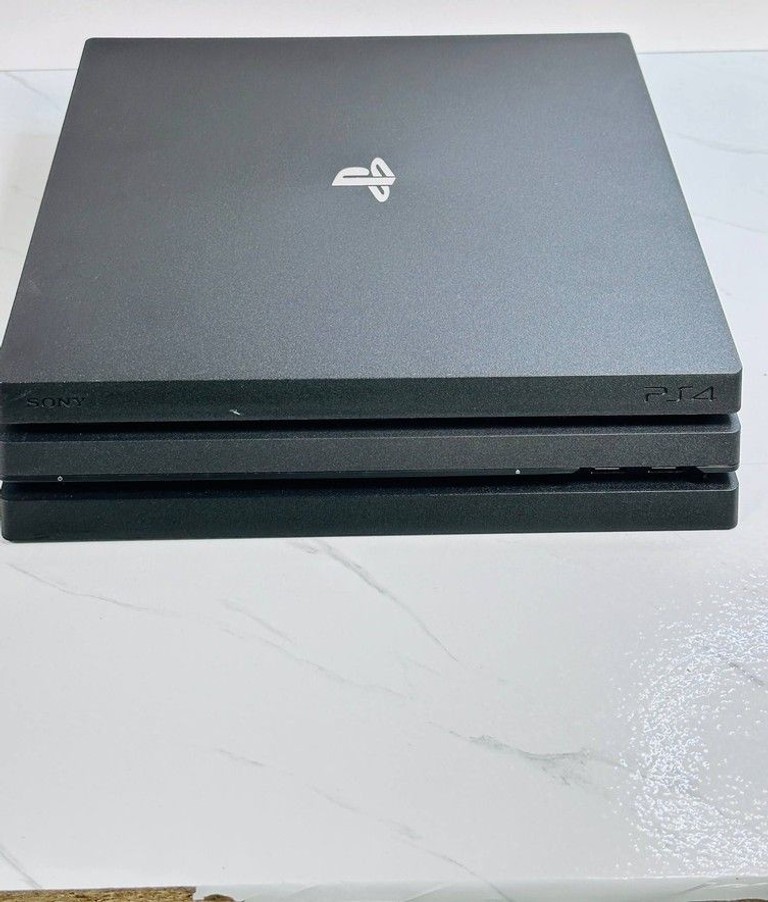 Оголошення Sony playstation 4 pro 1tb Б/У