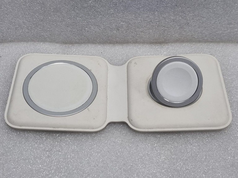 Оголошення Apple magsafe duo charge a2458 Б/У