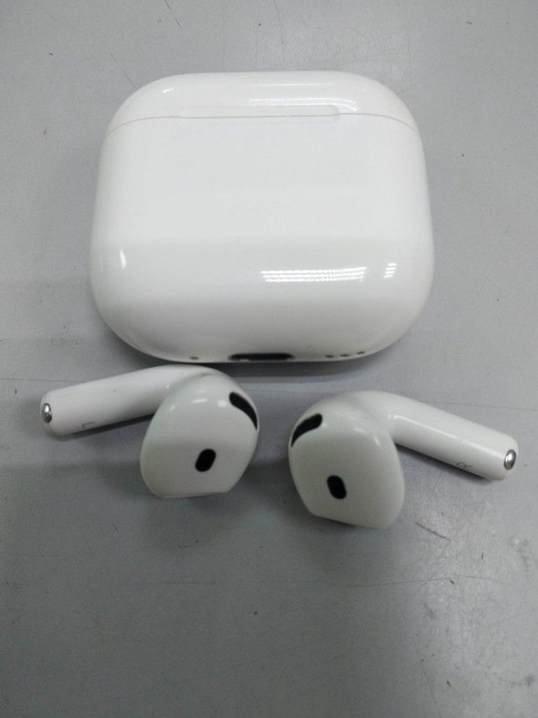 Дешево Apple airpods 4 with active noise cancellation з ломбарду