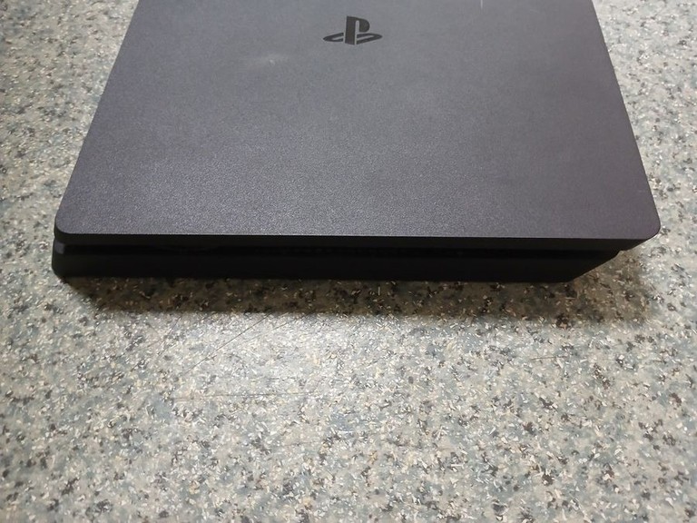 Дешево Sony PlayStation 4 Slim 1TB Black з ломбарду
