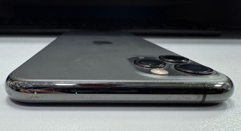 Apple iphone 11 pro max 64gb Код:01-201137219. Зображення 10