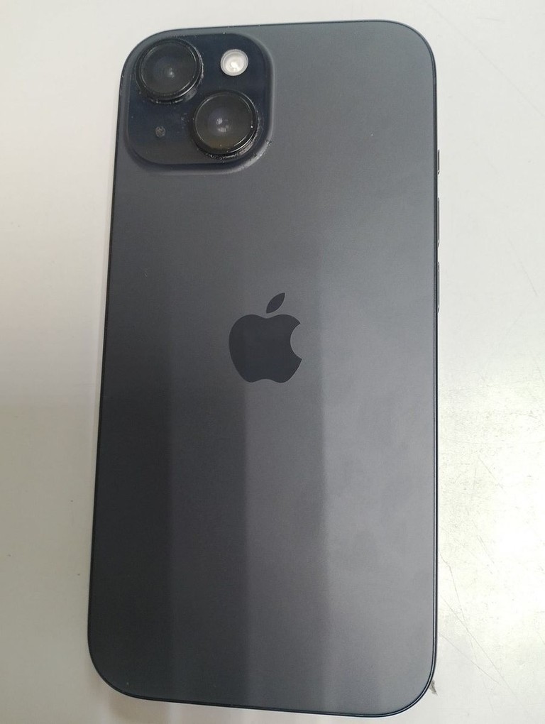 Apple iPhone 15 256GB Green Код:01-201140098. Изображение 6