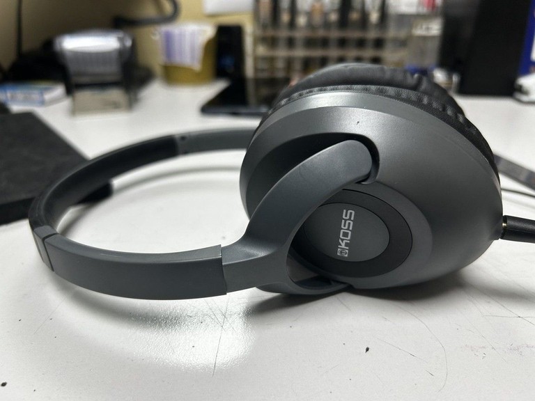 Дешиво Koss SB42 USB с ломбарда