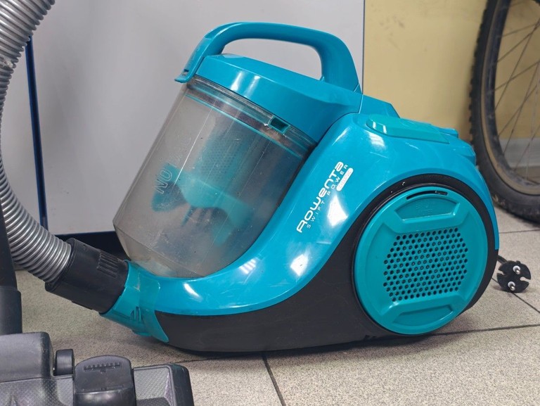 Оголошення Rowenta Swift Power Cyclonic RO2932EA Б/У