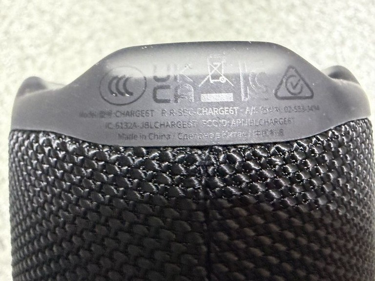 Дешево JBL Charge 6 Black з ломбарду