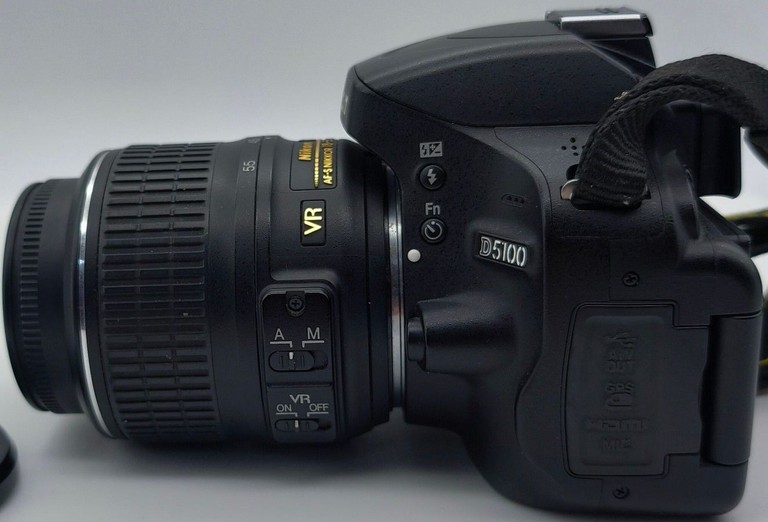 Распродажа Nikon d5100 + nikon dx af-s nikkor 18-55mm 1:3,5-5,6g vr, продавец Техноскарб