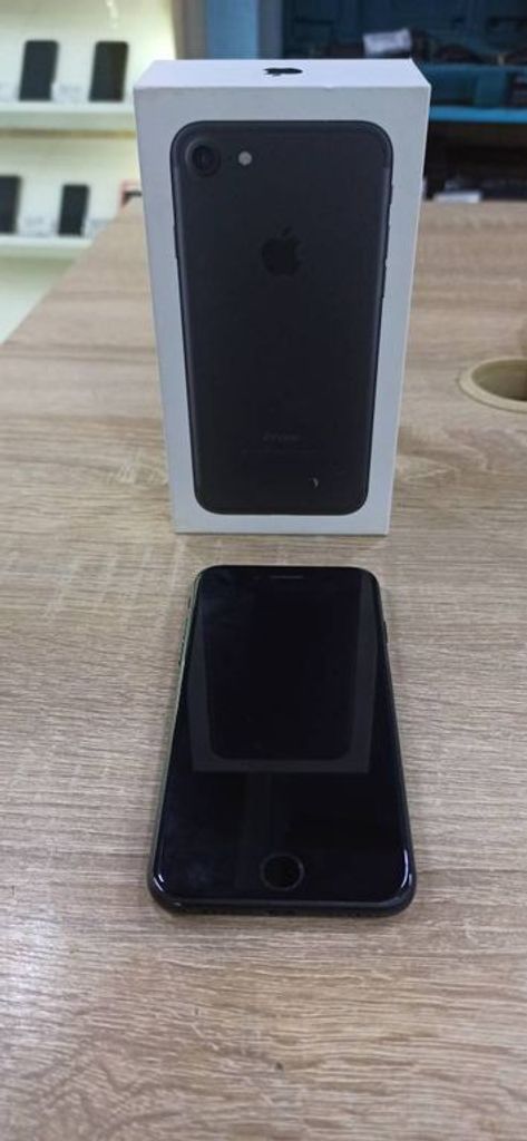 Купити Apple iphone 7 32gb Б/У