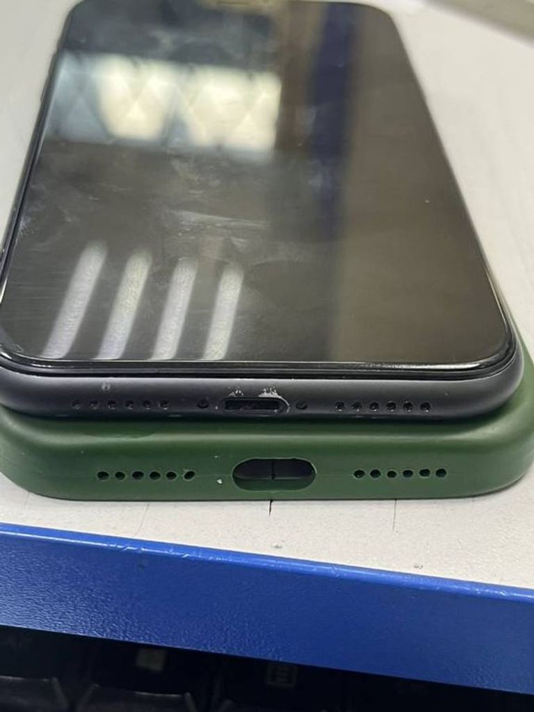 Apple iphone 11 64gb Код:01-200149467. Зображення 6