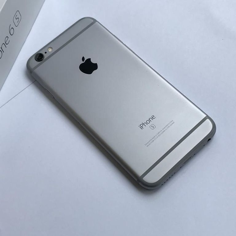 Купити Apple iPhone 6s 32GB Space Gray (MN0W2) Б/У