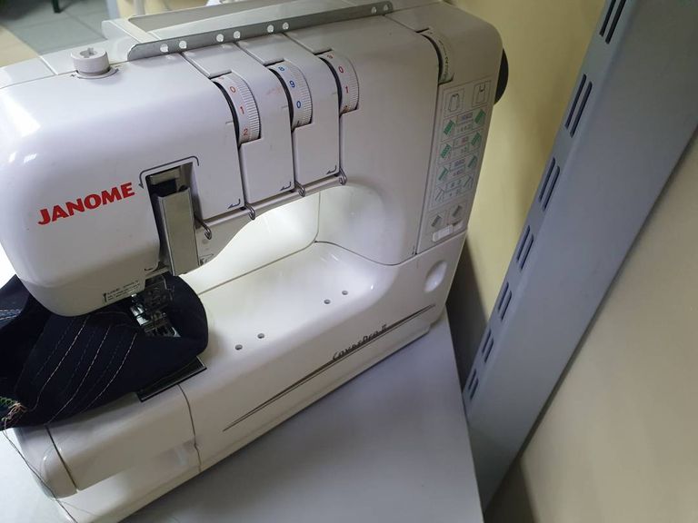 Janome CoverPro II