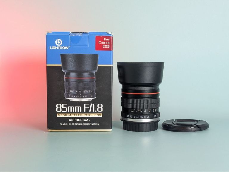 Объявление Акція! Портретний об'єктив Lightdow E 85mm F1.8 - середній телеоб'єктив з ручним фокусуванням для бездзеркальних камер Canon. Ni Б/У