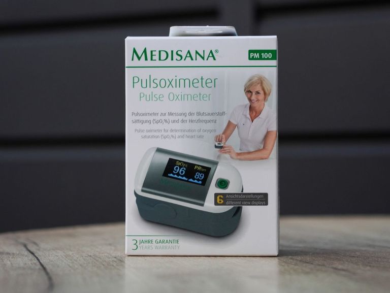 Купити Пульсоксиметр Medisana PM 100, оксиметр з дисплеєм, вимірювання рівня кислорода (SpO2%) та частоту серцевих скорочень (пульс) Но Б/У