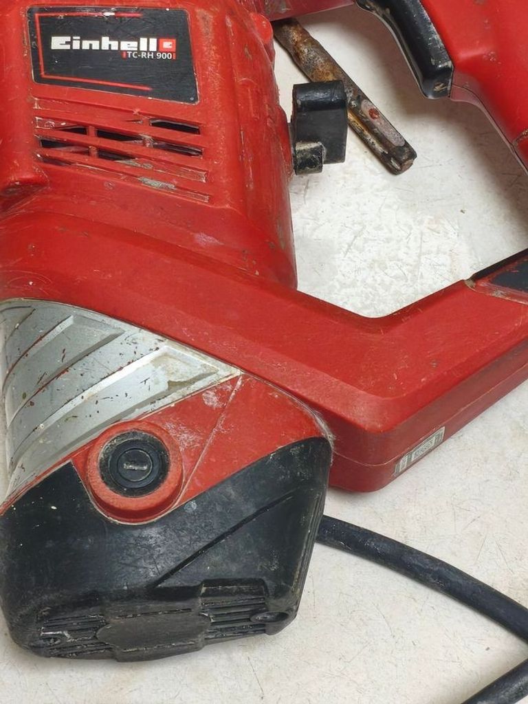 Дешиво Einhell TC-RH 900 с ломбарда