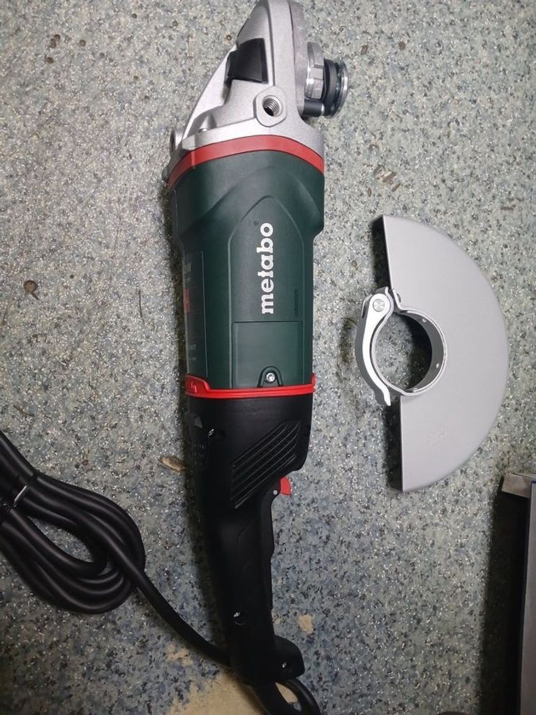 Дешево Metabo W 26-230 MVT (606474000) з ломбарду