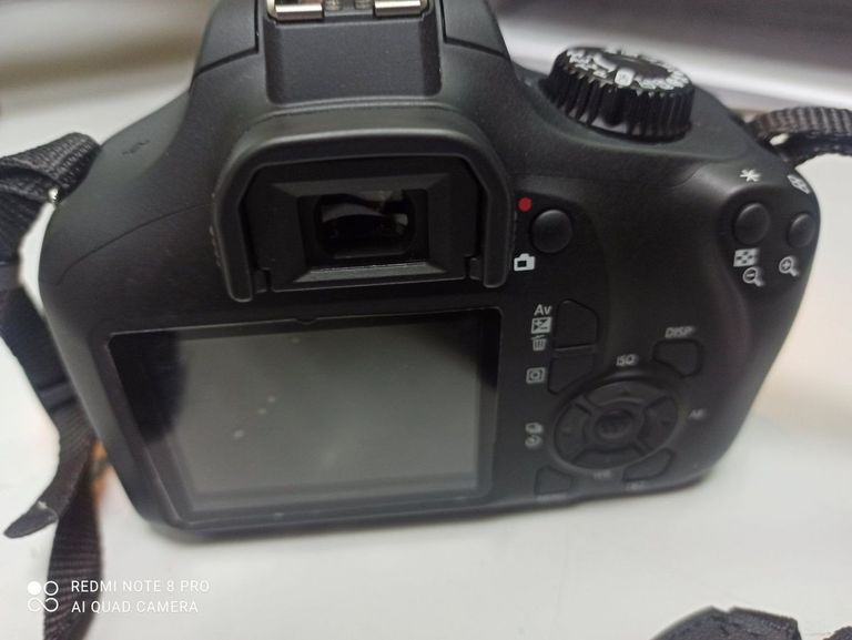 Купити Canon eos 4000d + ef-s 18-55 1:3.5-5.6 iii Б/У