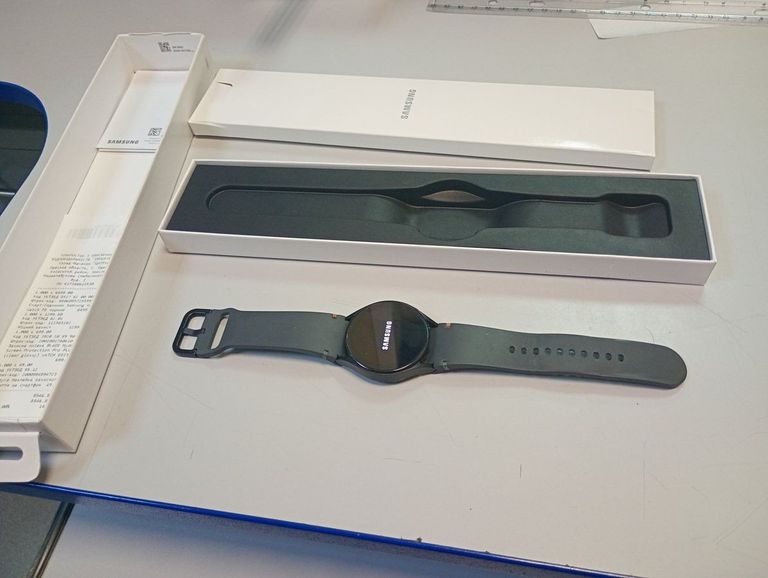 Дешиво Samsung galaxy watch fe 40mm с ломбарда