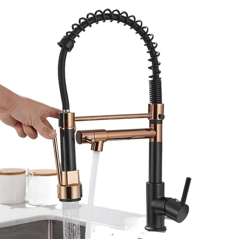 Купити Акція! Шикарний одноважільний кухонний змішувач високого тиску, античне золото/чорний, поворотний з висувним розпилювачем. Новий Б/У