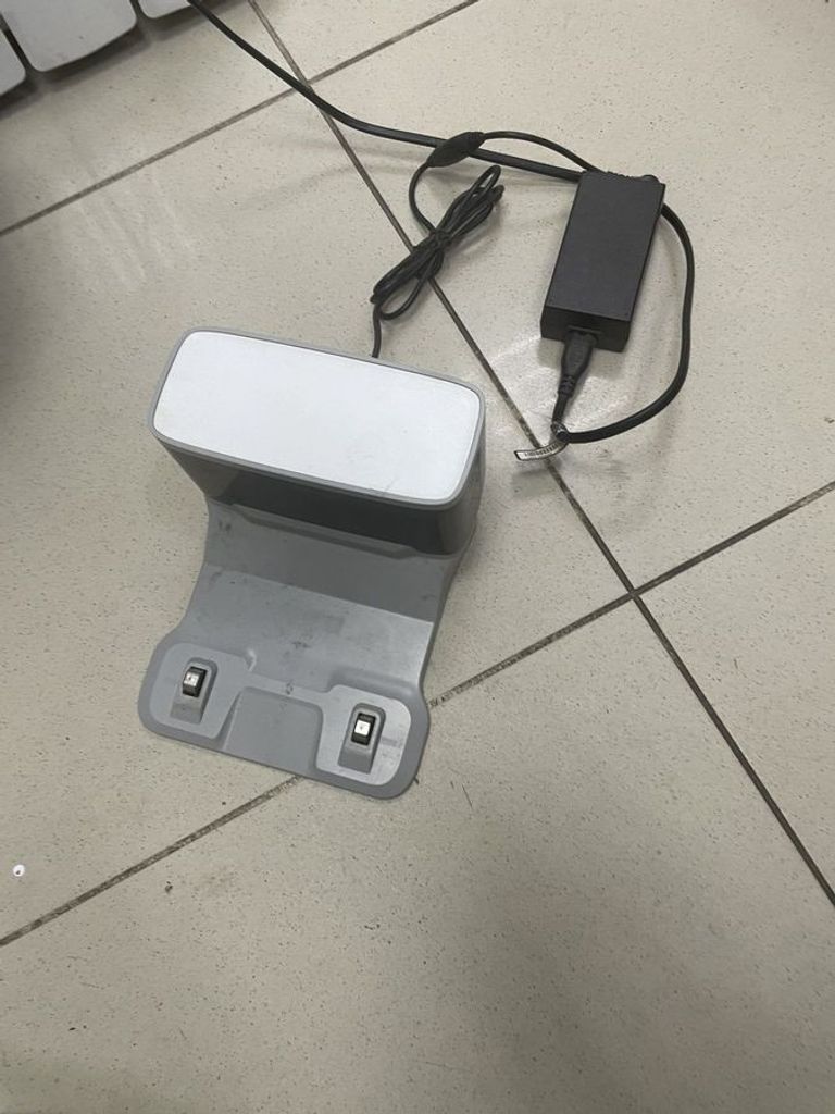 Дешево Samsung Jet Bot VR30T80313W з ломбарду