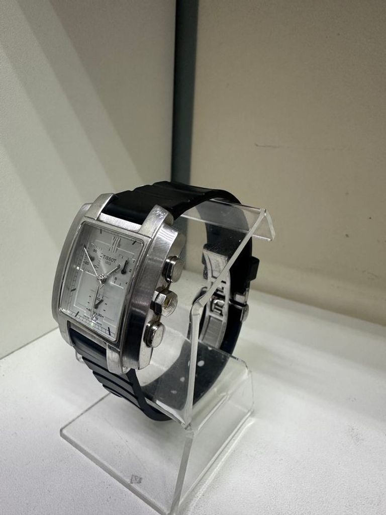 Оголошення Tissot l875/975 Б/У