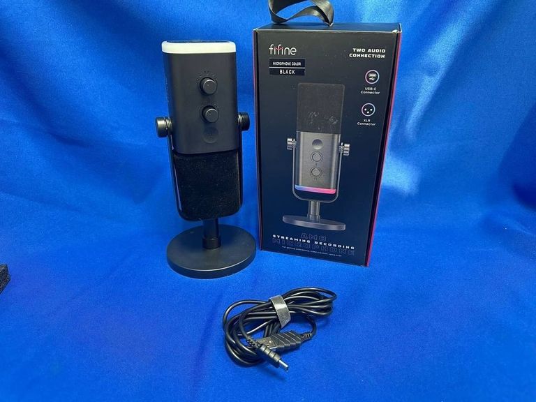 Купить Fifine AmpliGame AM8 Pink Б/У