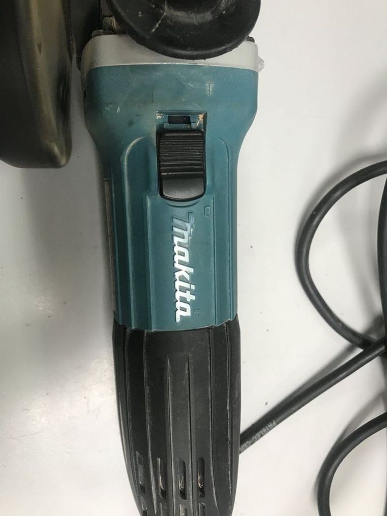 Оголошення Makita GA5030R Б/У