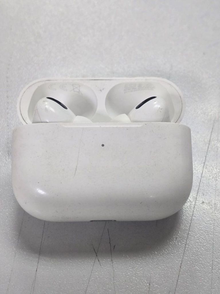 Купить Apple AirPods Pro (MWP22) Б/У