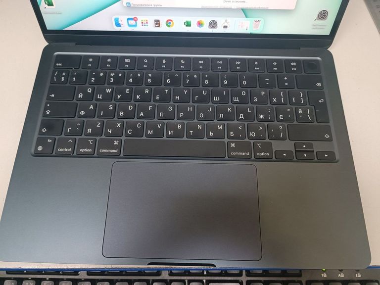 Объявление Apple macbook air 13.6/ m2 / ram 16gb/ ssd 256gb/ gpu 8 core Б/У