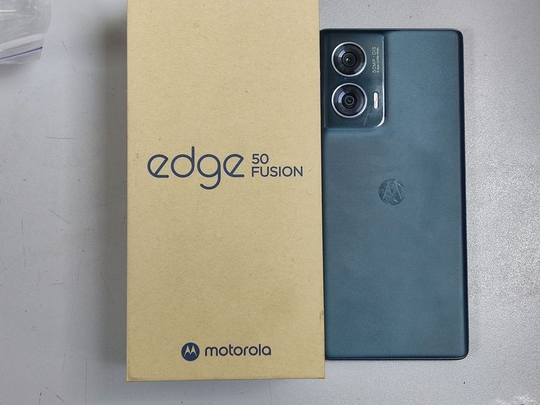 Дешево Motorola Edge 50 Fusion 8/256GB Forest Blue (PB3T0059) з ломбарду