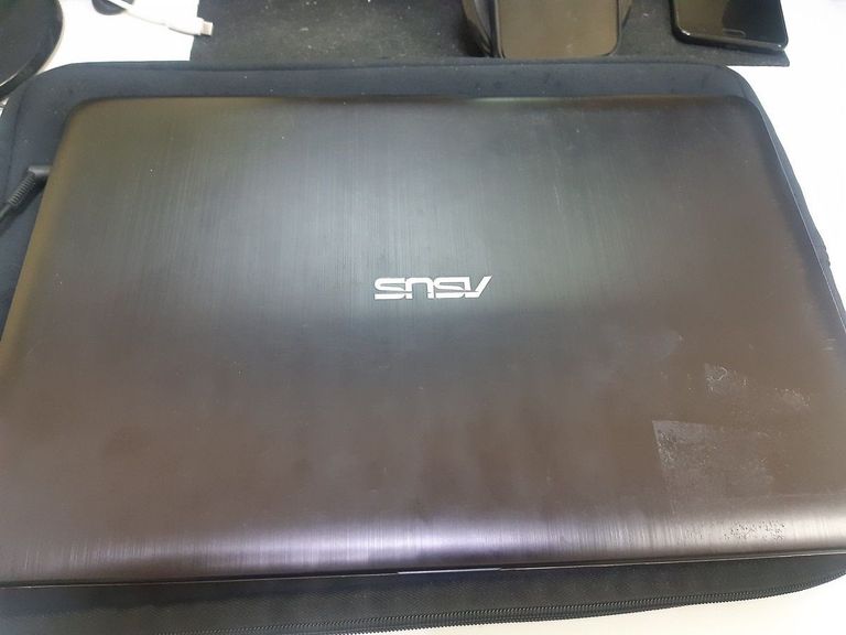 Дешиво Asus 15/e1 6010 ddr3/4gb ddr3/hdd 500 gb/ssd *відсутній/*інтегрована с ломбарда