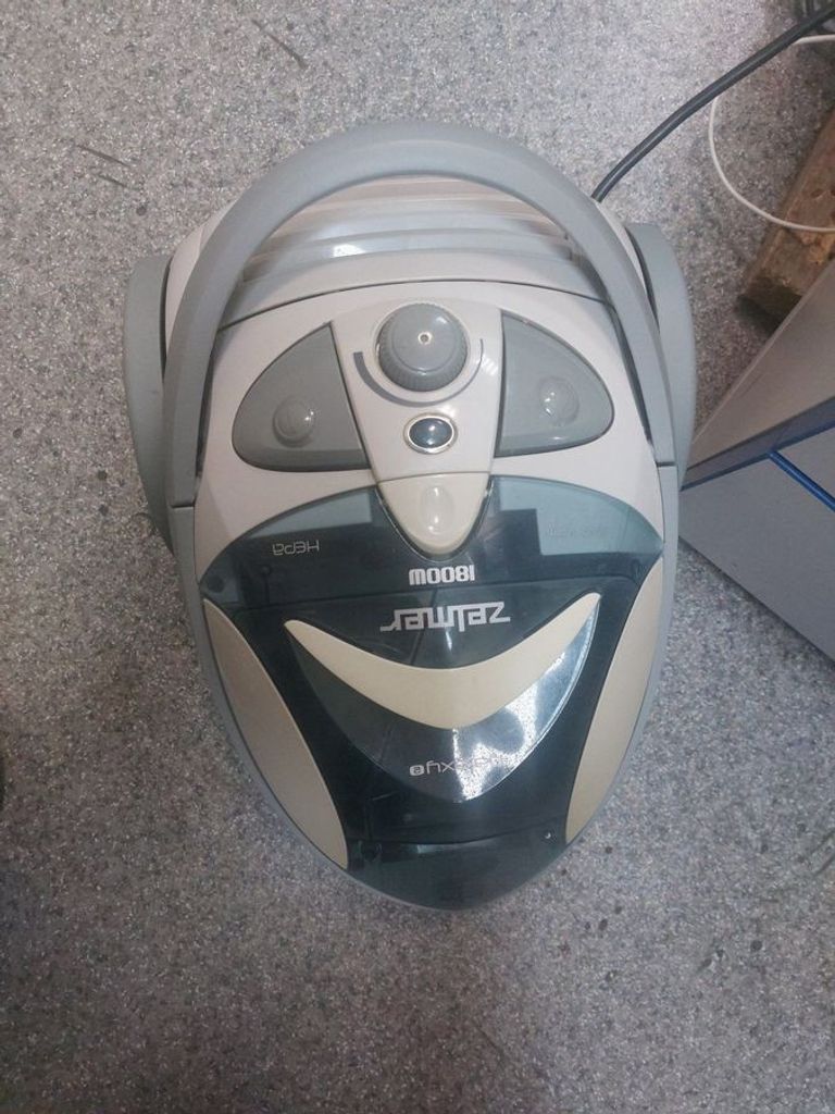 Купити Zelmer 01z010 (zvc261sk) Б/У