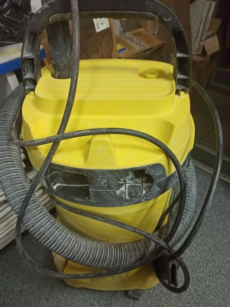 Купити Karcher WD 3 P Premium (1.629-891.0) Б/У