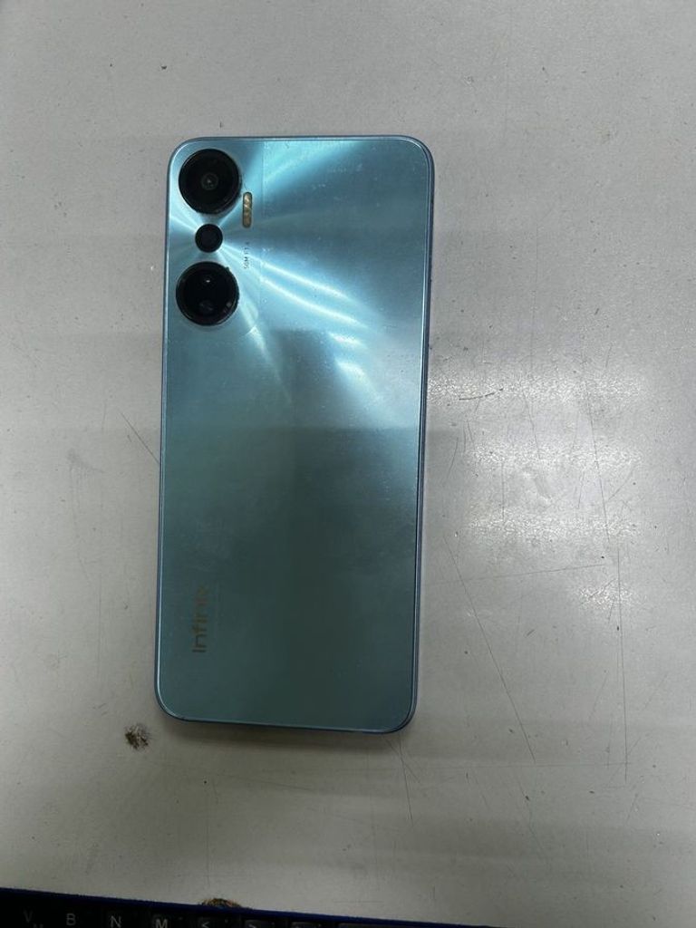 Дешево Infinix hot 20 6/128gb з ломбарду