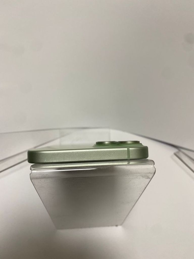 Apple iPhone 15 Plus 128GB eSIM Green (MTXW3) Код:01-200800148. Изображение 5