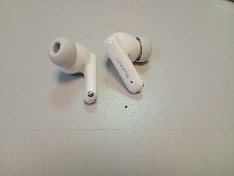 Оголошення Huawei freebuds 6i Б/У