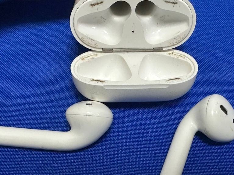 Apple airpods 2nd generation with charging case Код:01-200803026. Зображення 6